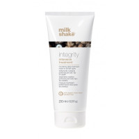 Milk Shake Маска для живлення та зволоження волосся з анти-фріз ефектом, Integrity intensive treatment 200мл Milk Shake Маска для живлення та зволоження волосся з анти-фріз ефектом, Integrity intensive treatment 200мл